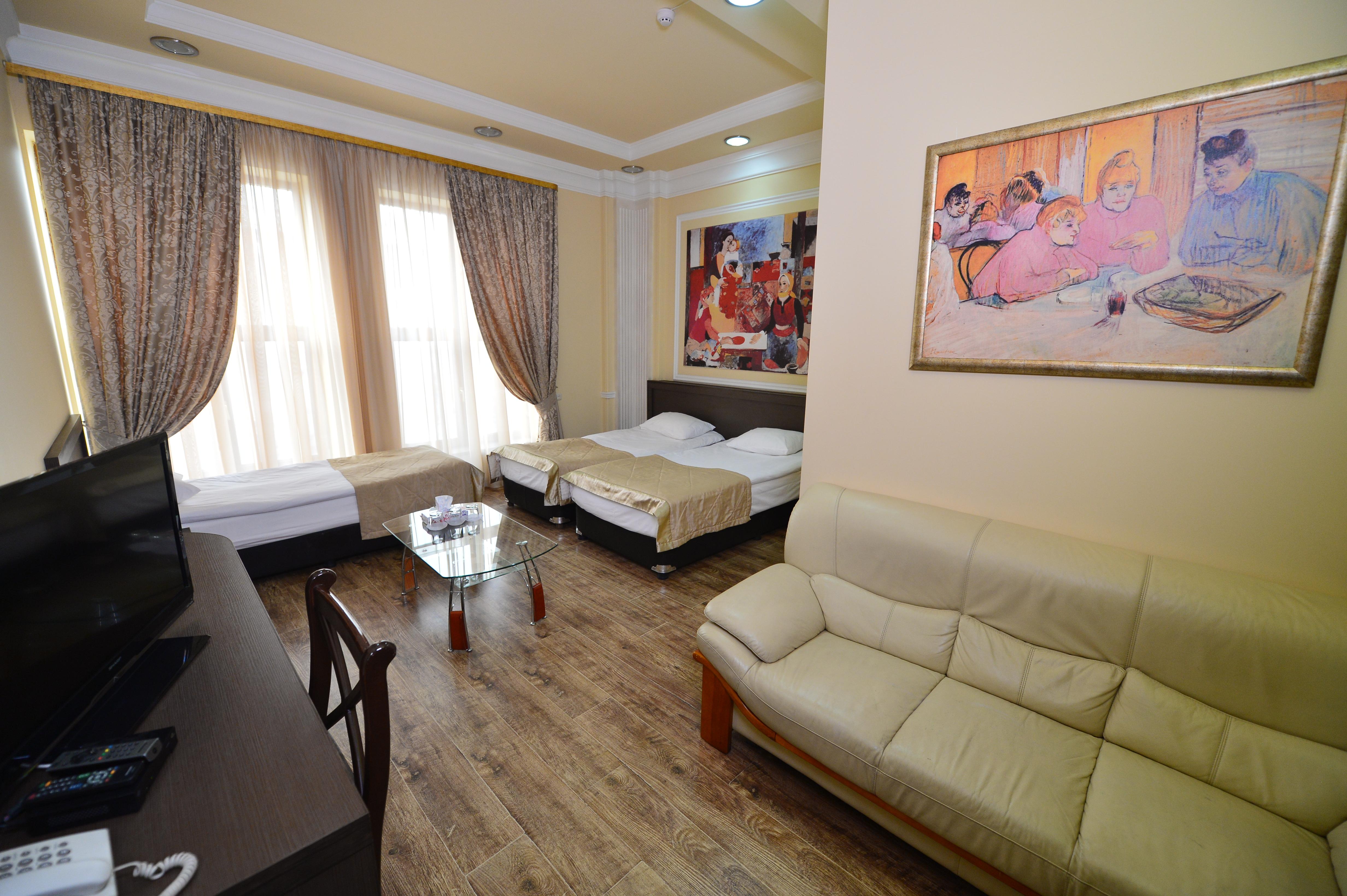 Yerevan Deluxe Hotel Esterno foto