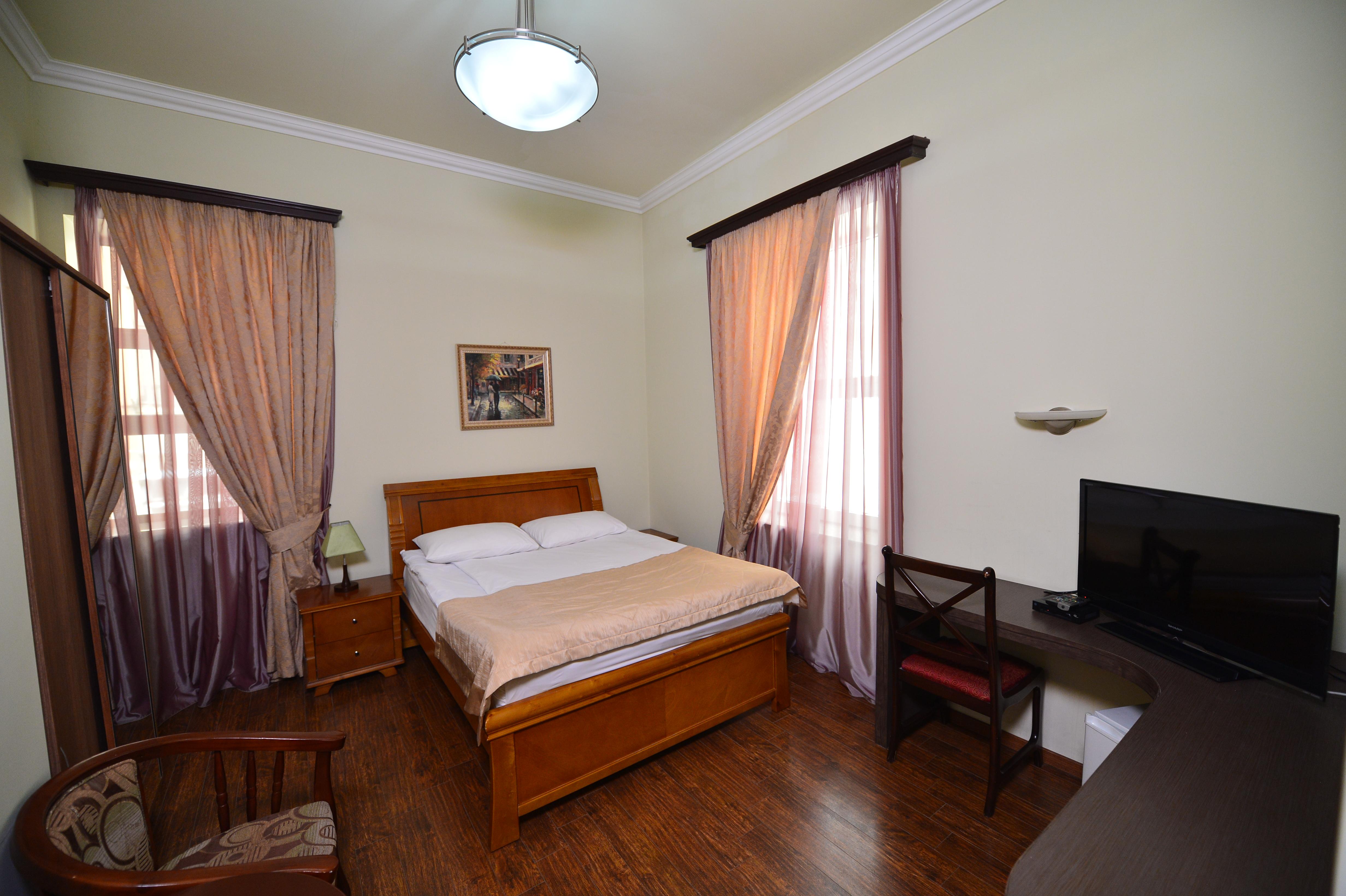 Yerevan Deluxe Hotel Esterno foto