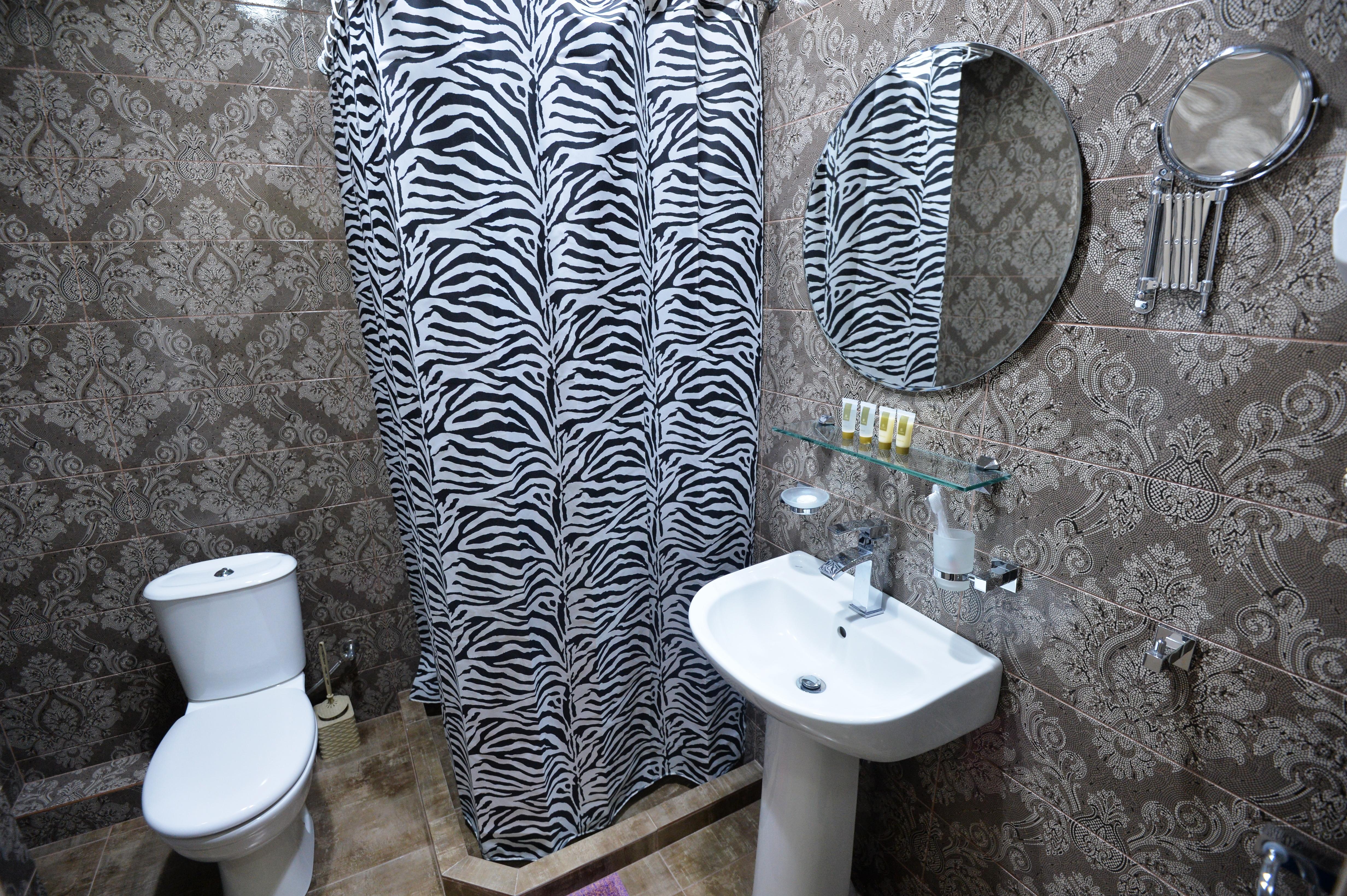 Yerevan Deluxe Hotel Esterno foto
