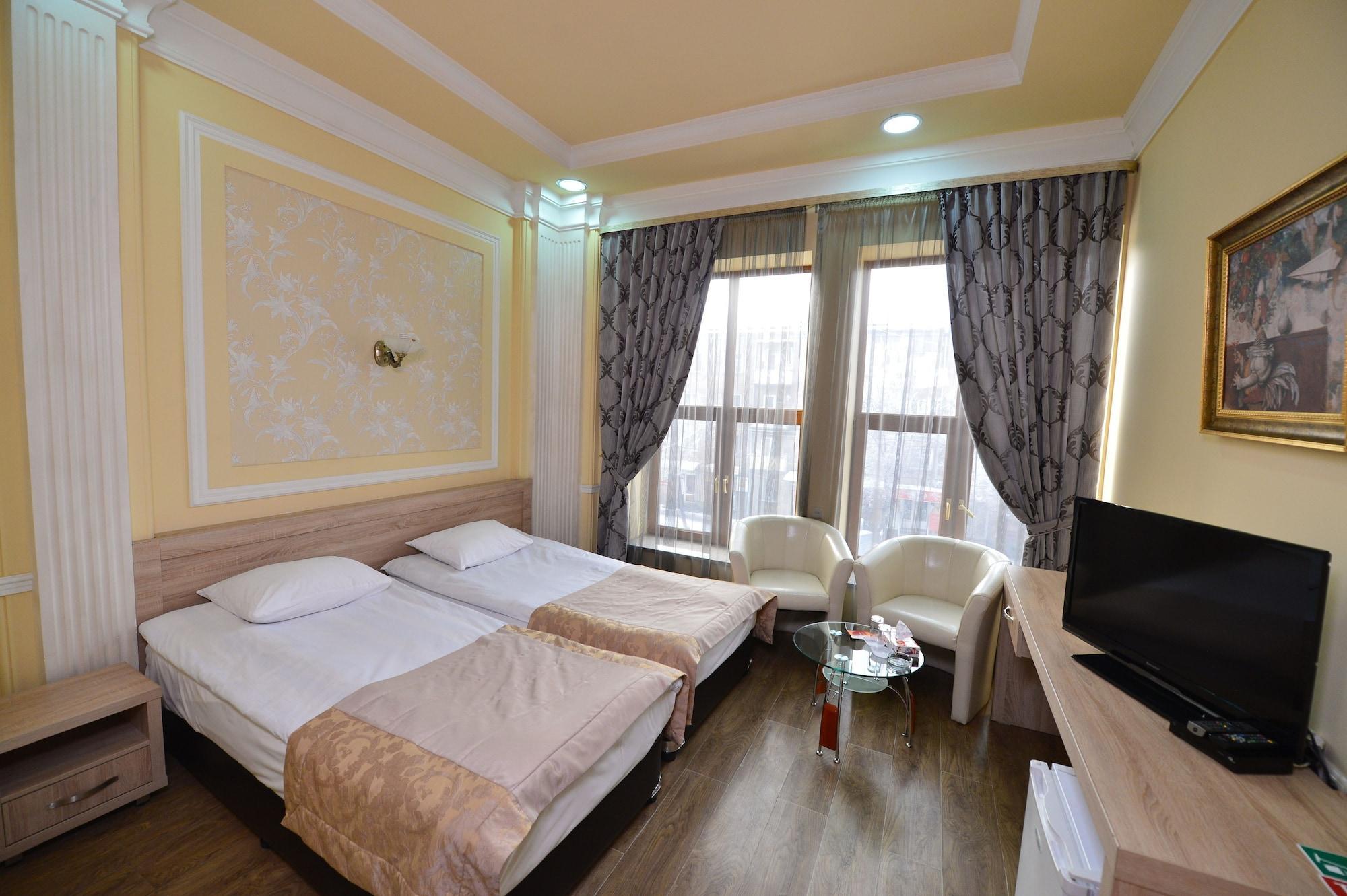 Yerevan Deluxe Hotel Esterno foto