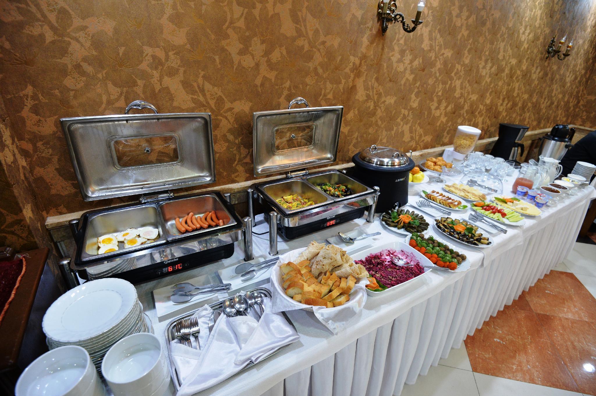 Yerevan Deluxe Hotel Esterno foto