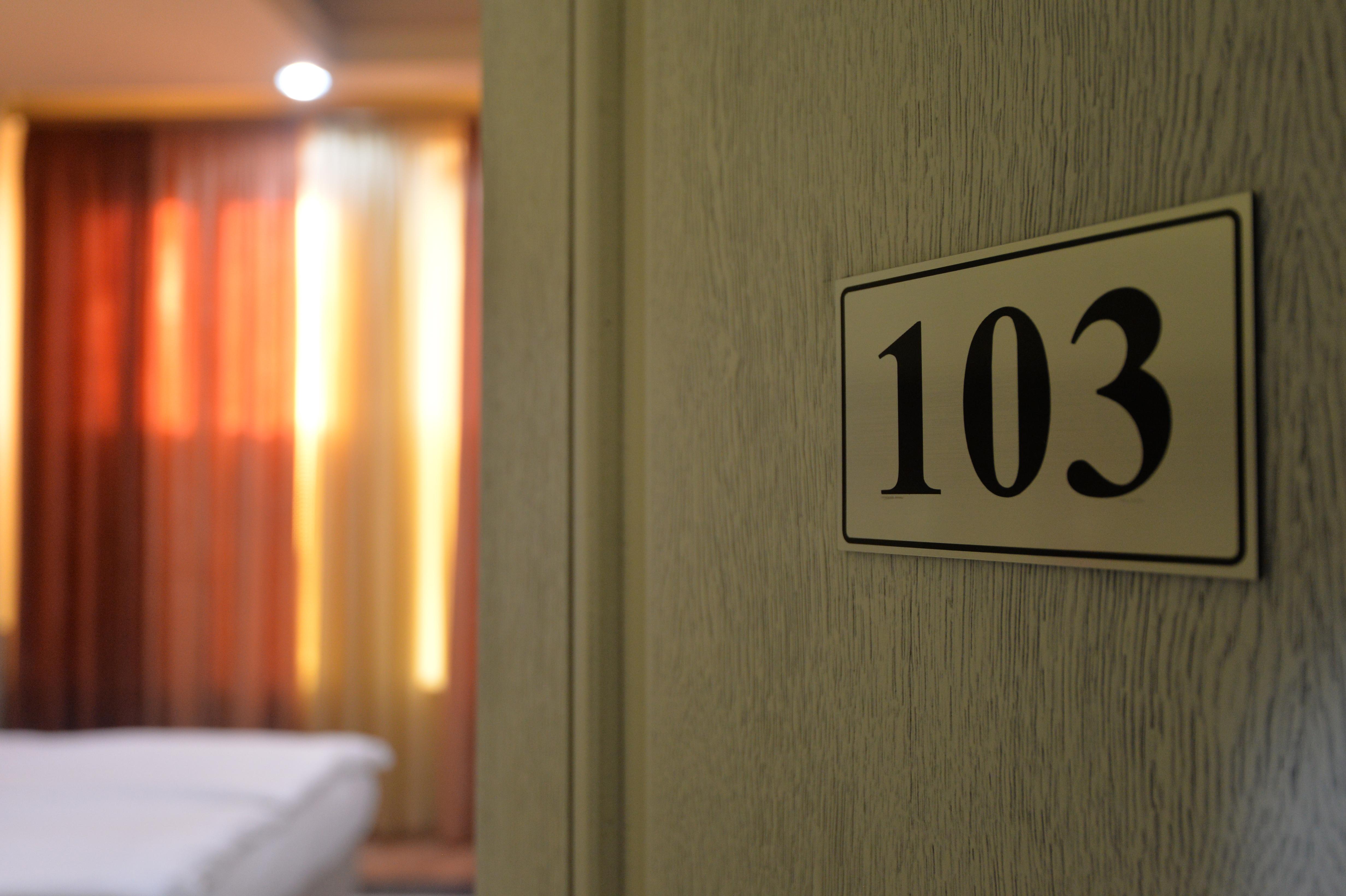 Yerevan Deluxe Hotel Esterno foto