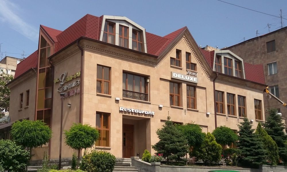 Yerevan Deluxe Hotel Esterno foto